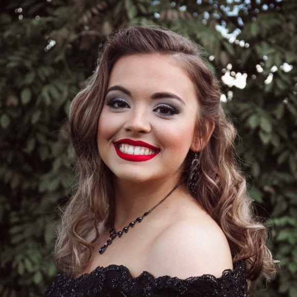 Meet your Posher, Lanie - Picture 1 of 1